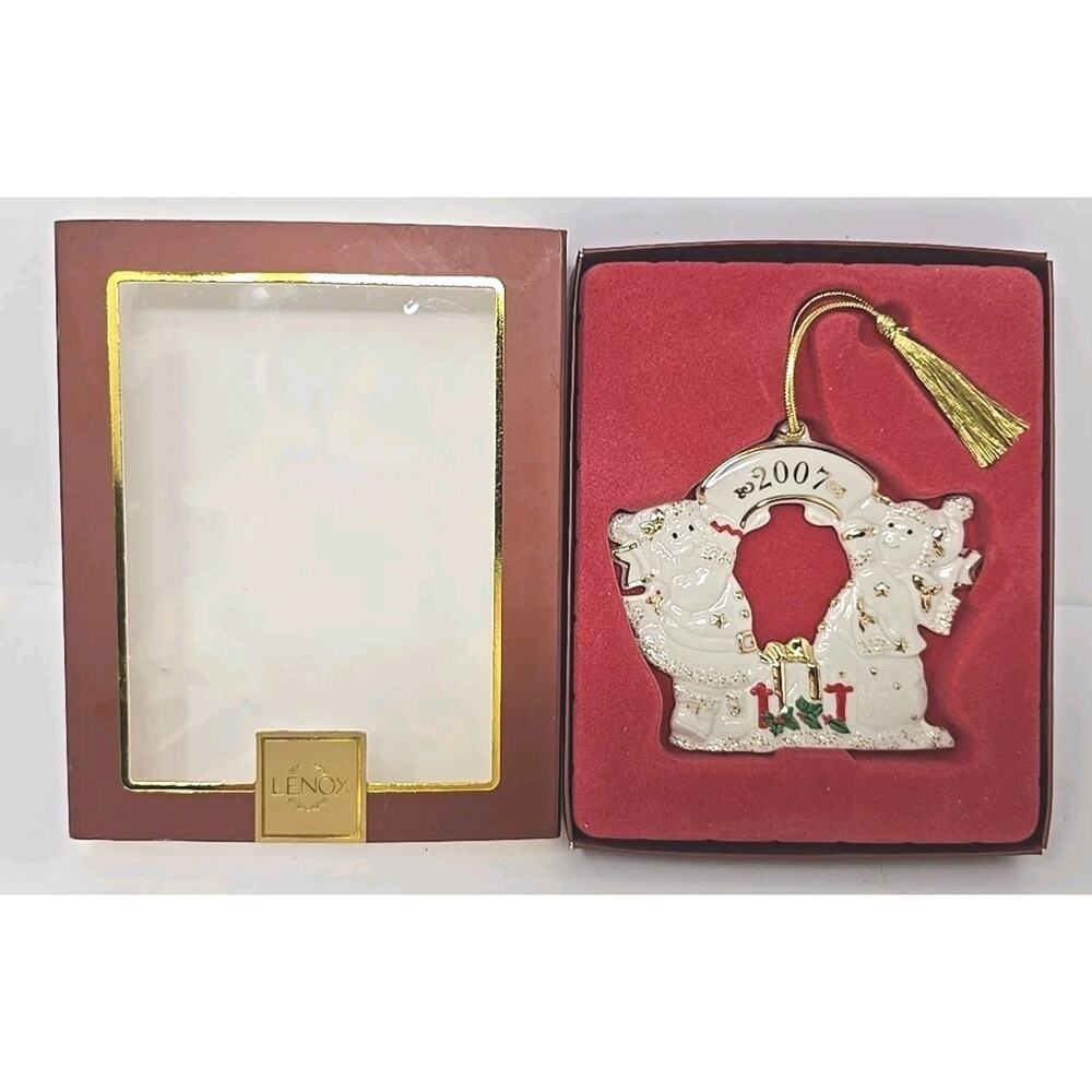 Lenox A Year To Remember 2007 Christmas Ornament Santa & Snowman with Box U261
